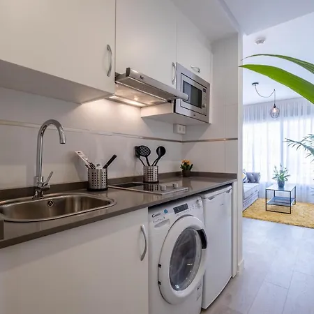 Minty Stay - Trinidad Apartments Malaga Exterior photo