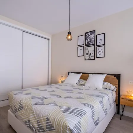 Minty Stay - Trinidad Apartments Malaga Exterior photo