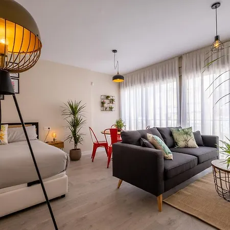 Minty Stay - Trinidad Apartments Malaga Exterior photo