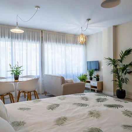 Minty Stay - Trinidad Apartments Malaga Room photo